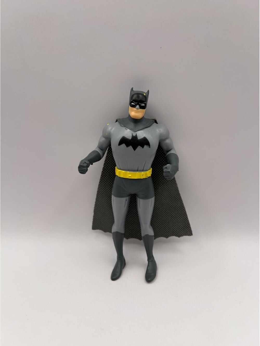 Kenner The Batman Adventures Action Figure 1990s Yellow Utility Belt Gray